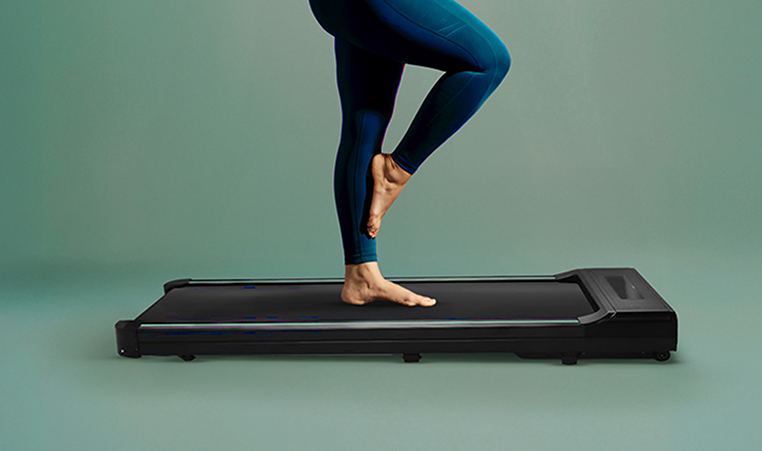 Dreaver Loopband in Studio Yoga Pose